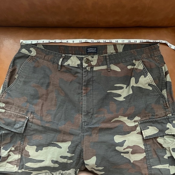 Levi Camo Cargo Shorts Mens 44 Army Utility Heavyweight Workwear Outdoors - Picture 5 of 10